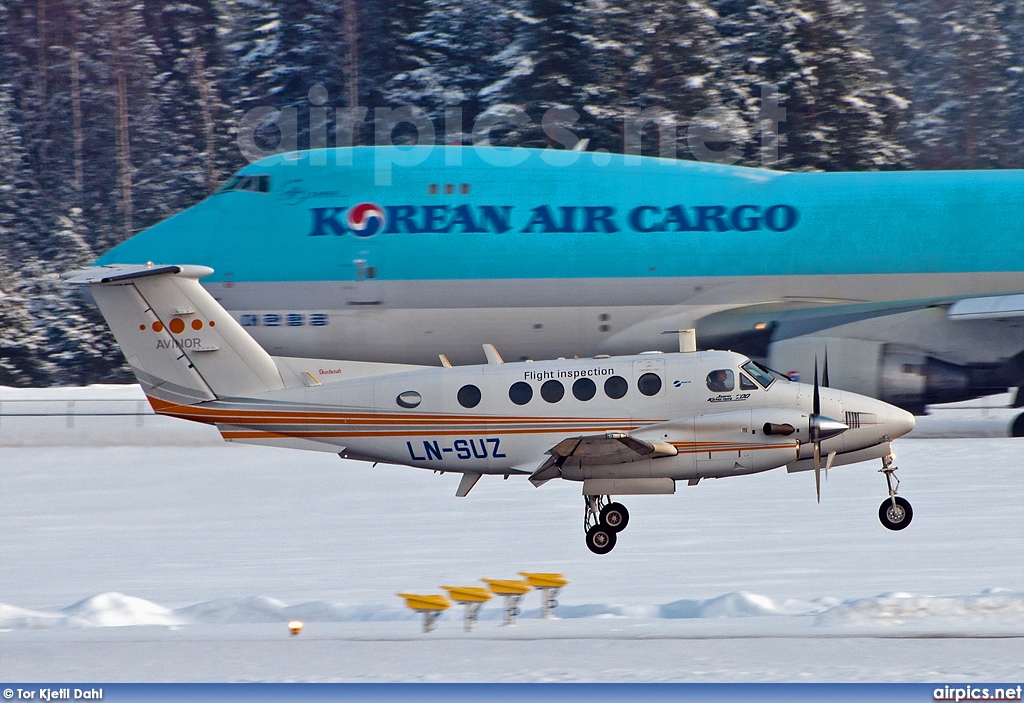 LN-SUZ, Beechcraft B200 King Air, Sundt Air