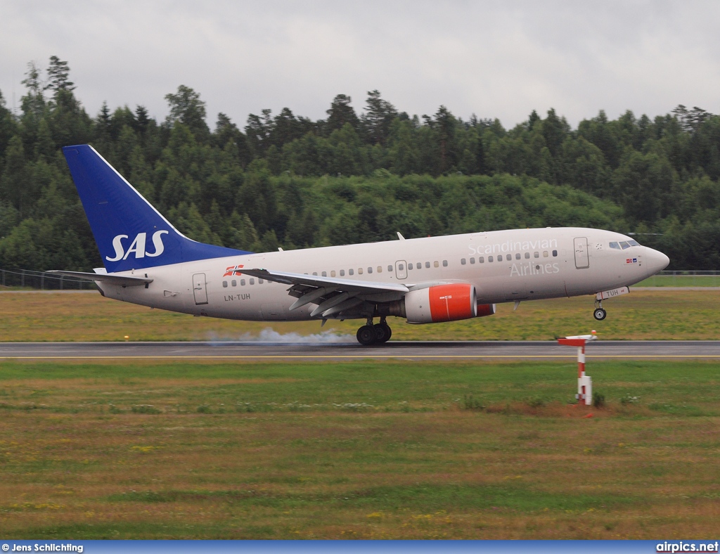 LN-TUH, Boeing 737-700, Scandinavian Airlines System (SAS)