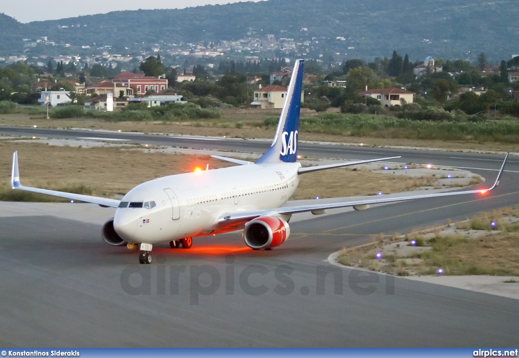 LN-TUL, Boeing 737-700, Scandinavian Airlines System (SAS)