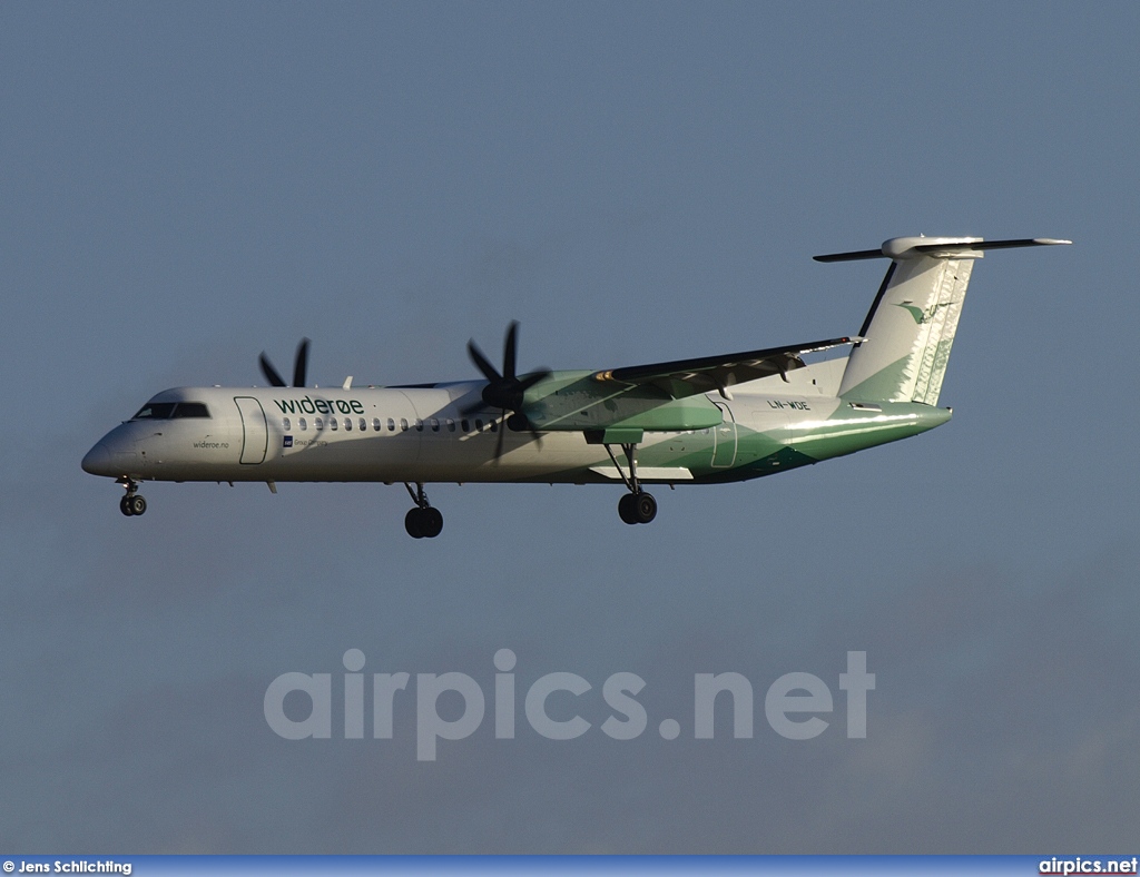 LN-WDE, De Havilland Canada DHC-8-400Q Dash 8, Wideroe