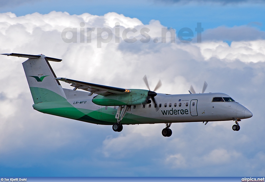 LN-WFO, De Havilland Canada DHC-8-300 Q Dash 8, Wideroe