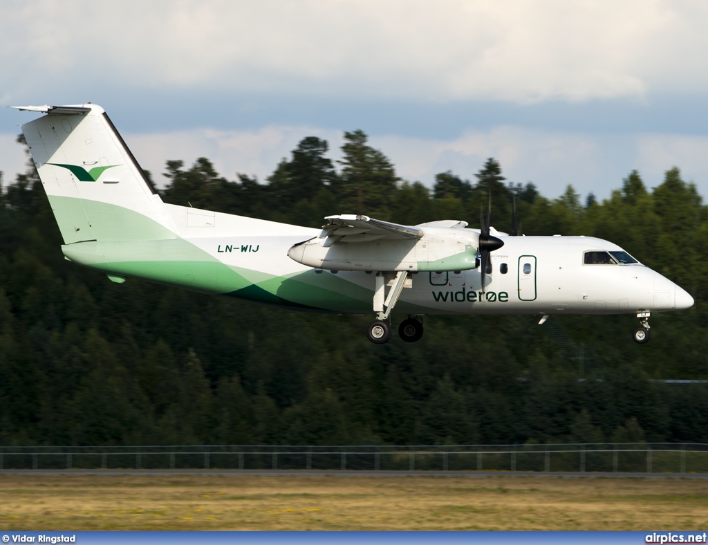 LN-WIJ, De Havilland Canada DHC-8-100 Dash 8, Wideroe