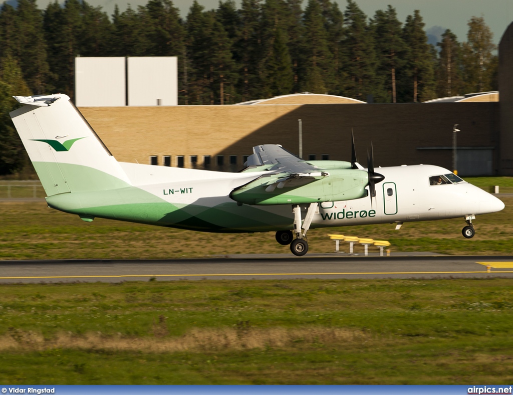 LN-WIT, De Havilland Canada DHC-8-100 Dash 8, Wideroe