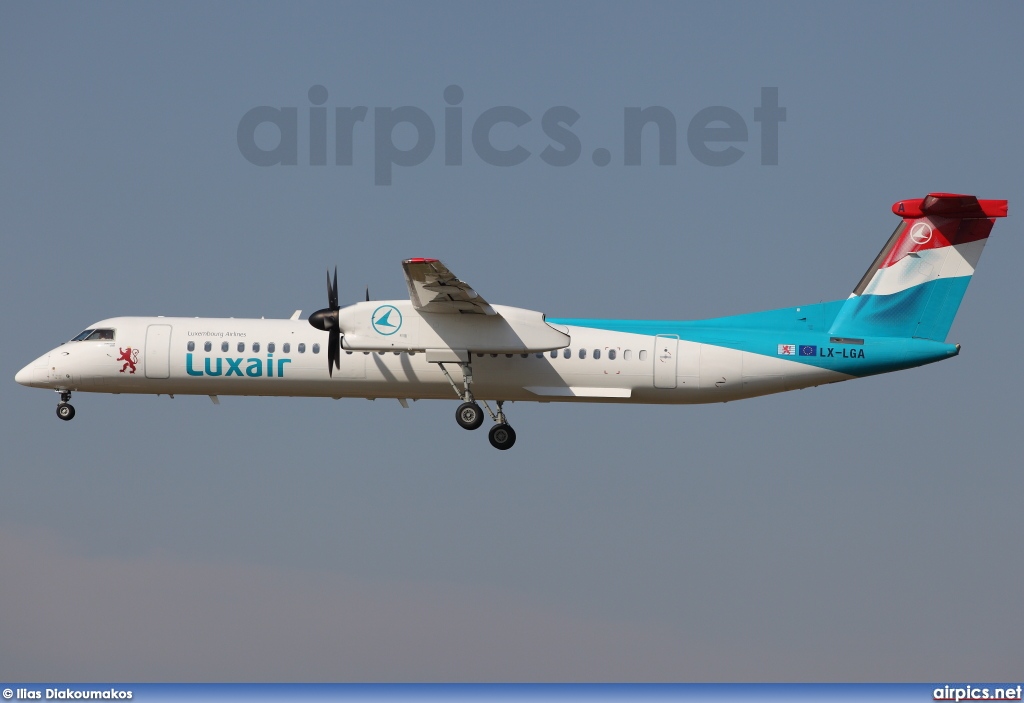 LX-LGA, De Havilland Canada DHC-8-400Q Dash 8, Luxair