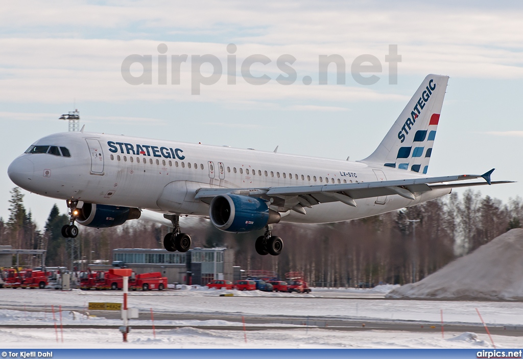 LX-STC, Airbus A320-200, Strategic Airlines