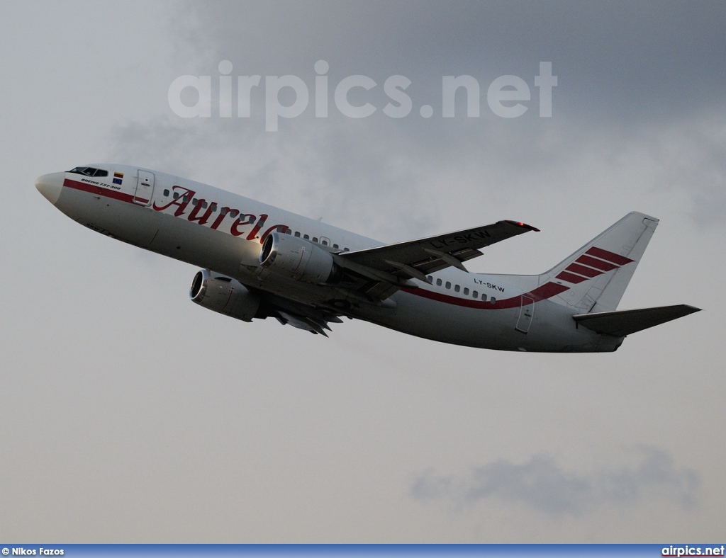 LY-SKW, Boeing 737-300, Aurela