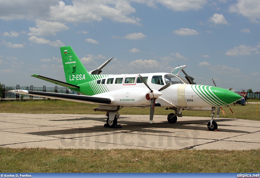 LZ-ESA, Cessna 404 Titan, Eurosense