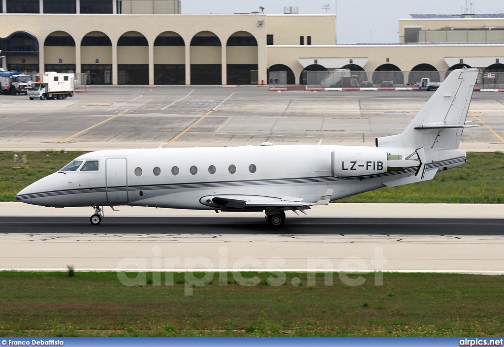 LZ-FIB, Gulfstream G200, BH Air