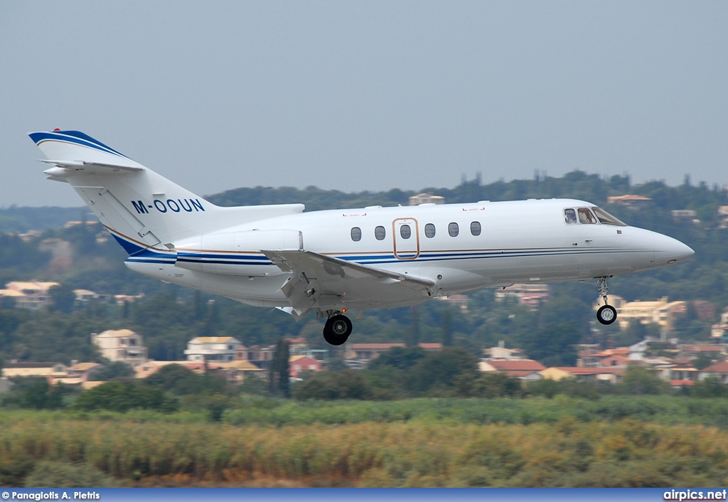 M-OOUN, Raytheon Hawker-850XP, Private