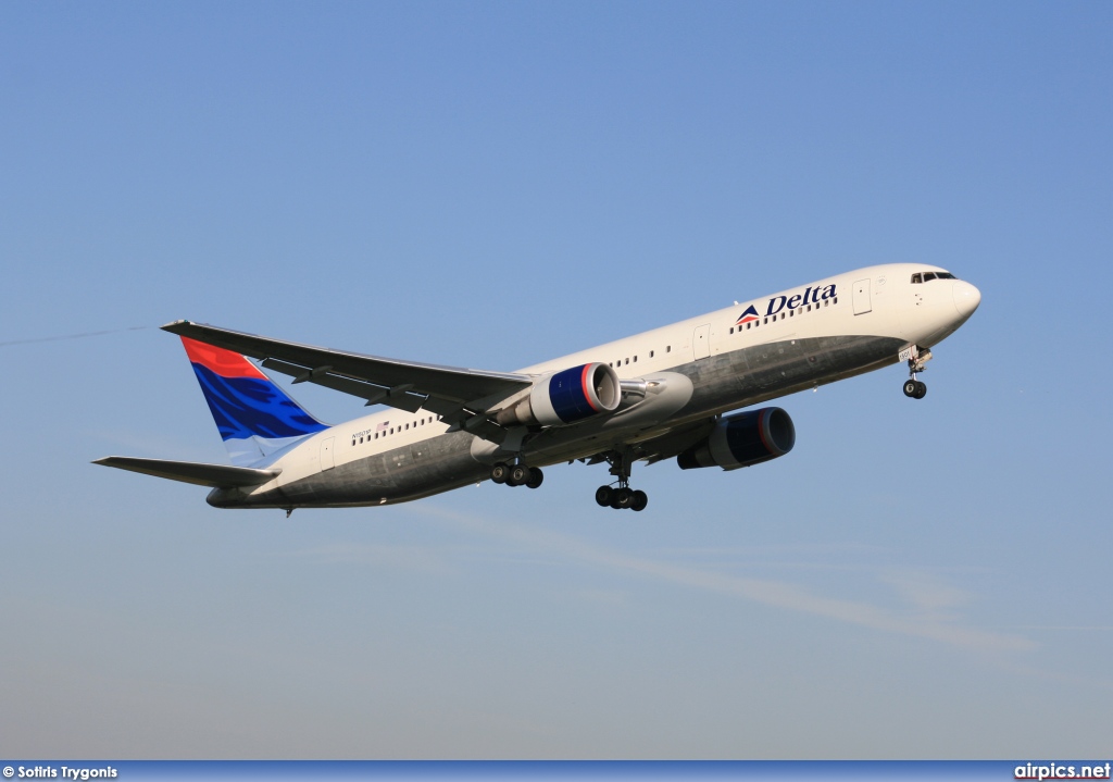 N1501P, Boeing 767-300ER, Delta Air Lines