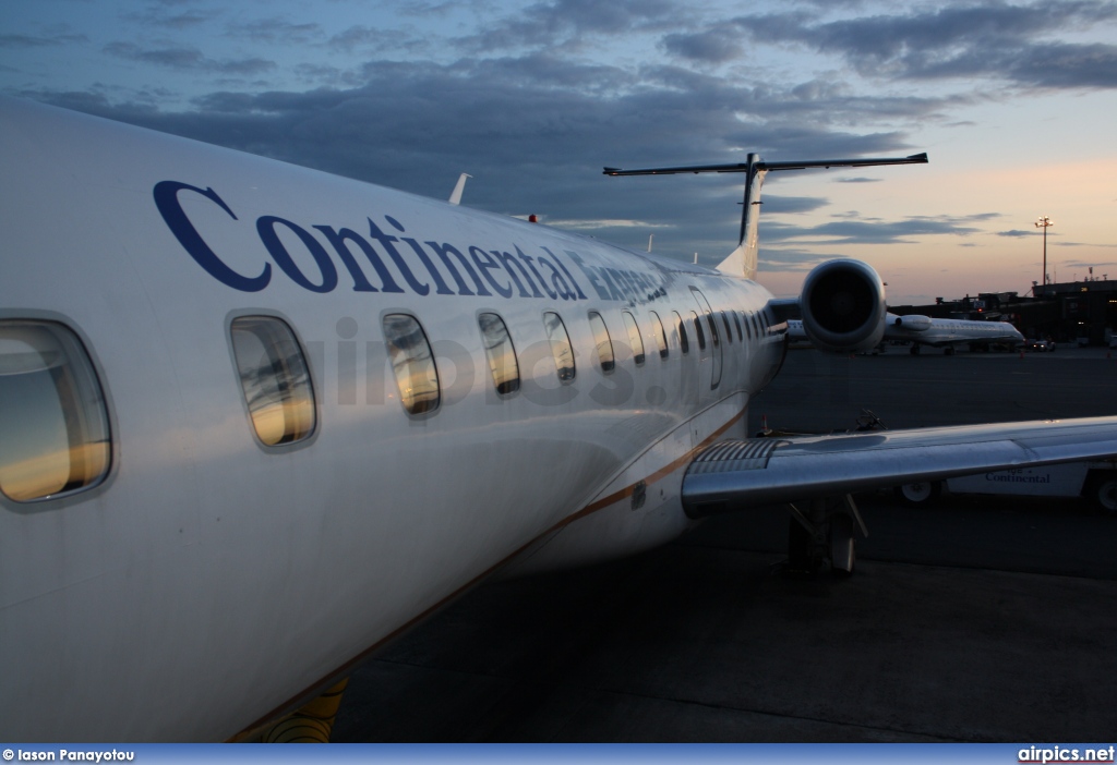 N15983, Embraer ERJ-145LR, Continental Connection