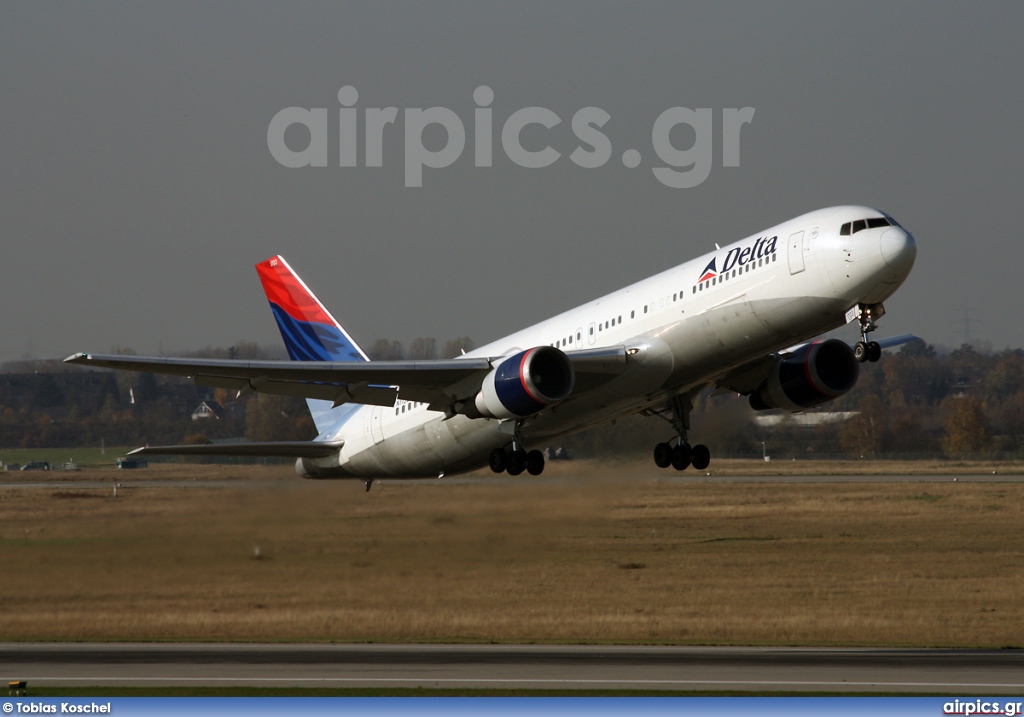 N173DZ, Boeing 767-300ER, Delta Air Lines