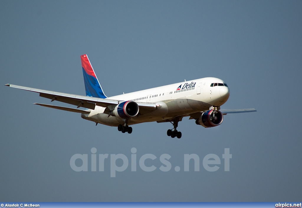 N178DZ, Boeing 767-300ER, Delta Air Lines