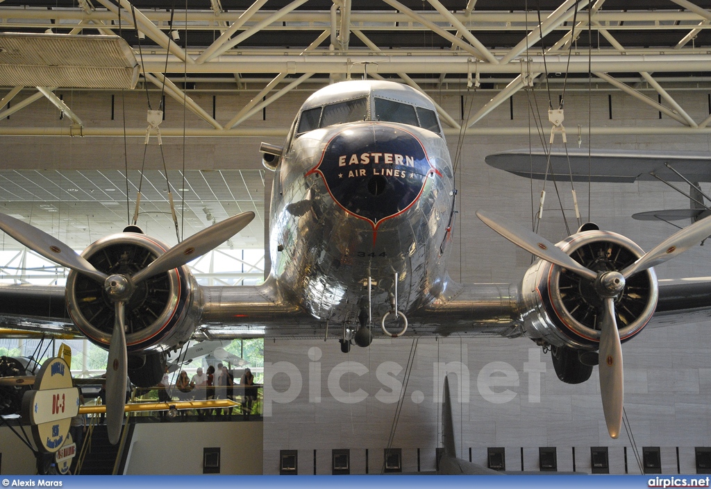 N18124, Douglas DC-3A, Eastern Airlines