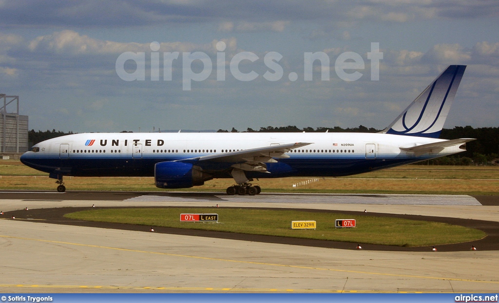 N209UA, Boeing 777-200ER, United Airlines