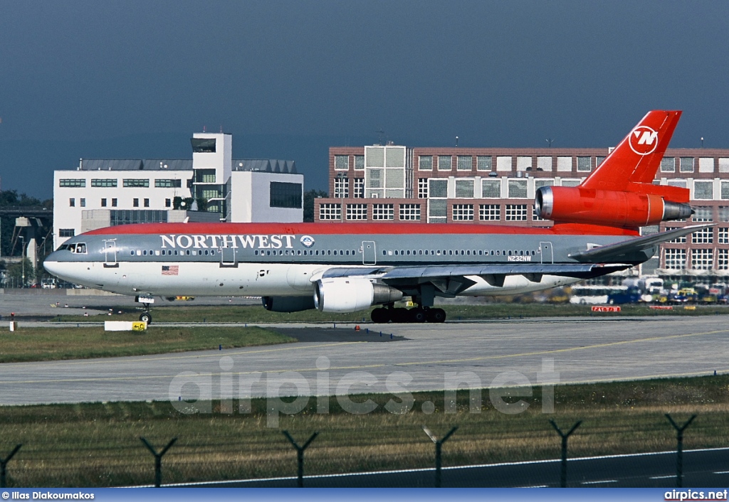 N232NW, McDonnell Douglas DC-10-30, Northwest Airlines