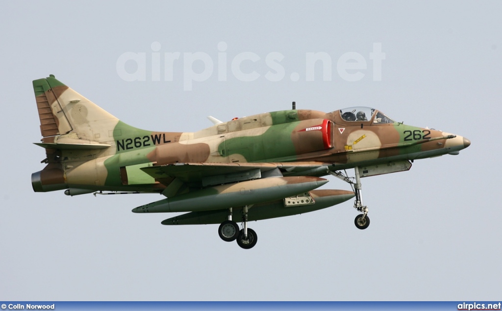 N262WL, Douglas A-4PTM Skyhawk, Flight Systems Inc