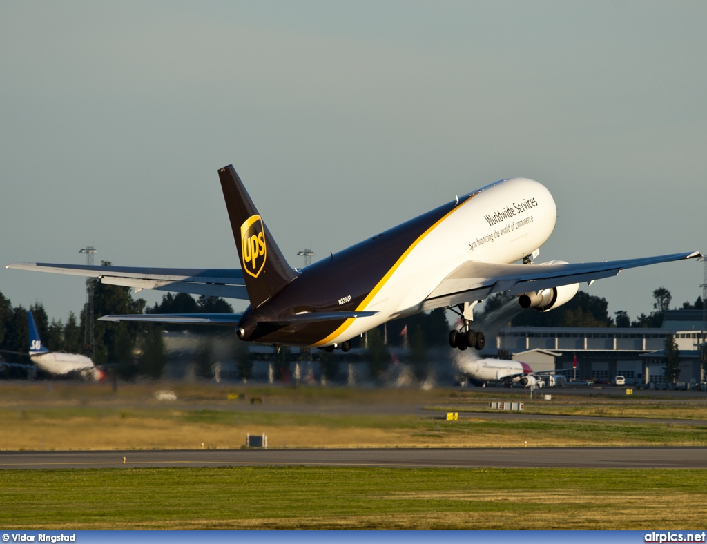 N339UP, Boeing 767-300ERF, UPS Airlines