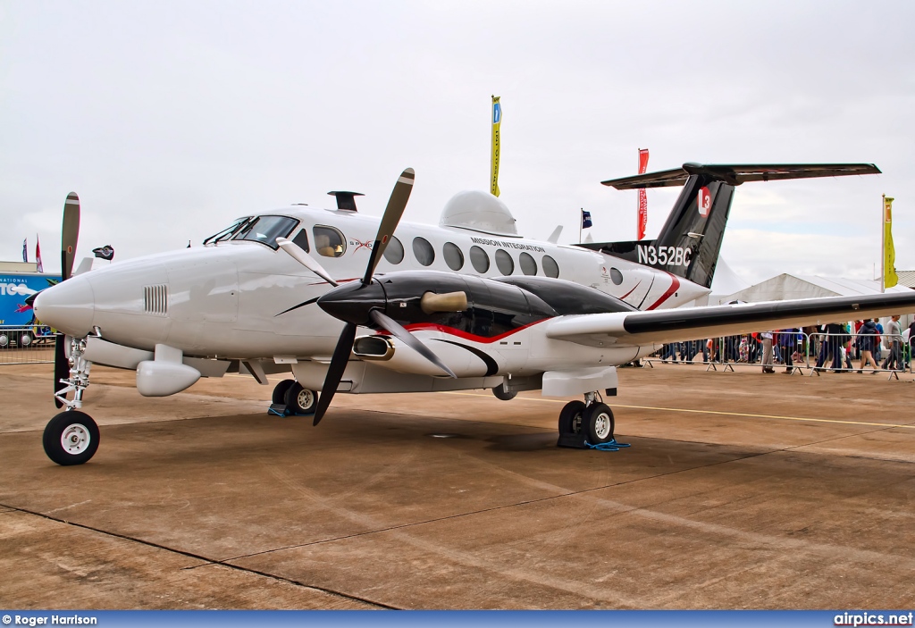 N352BC, Beechcraft C-12U Huron, L-3 Communications