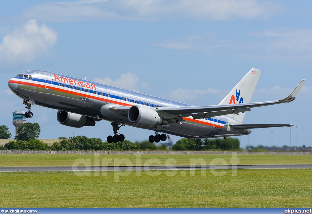 N39365, Boeing 767-300ER, American Airlines