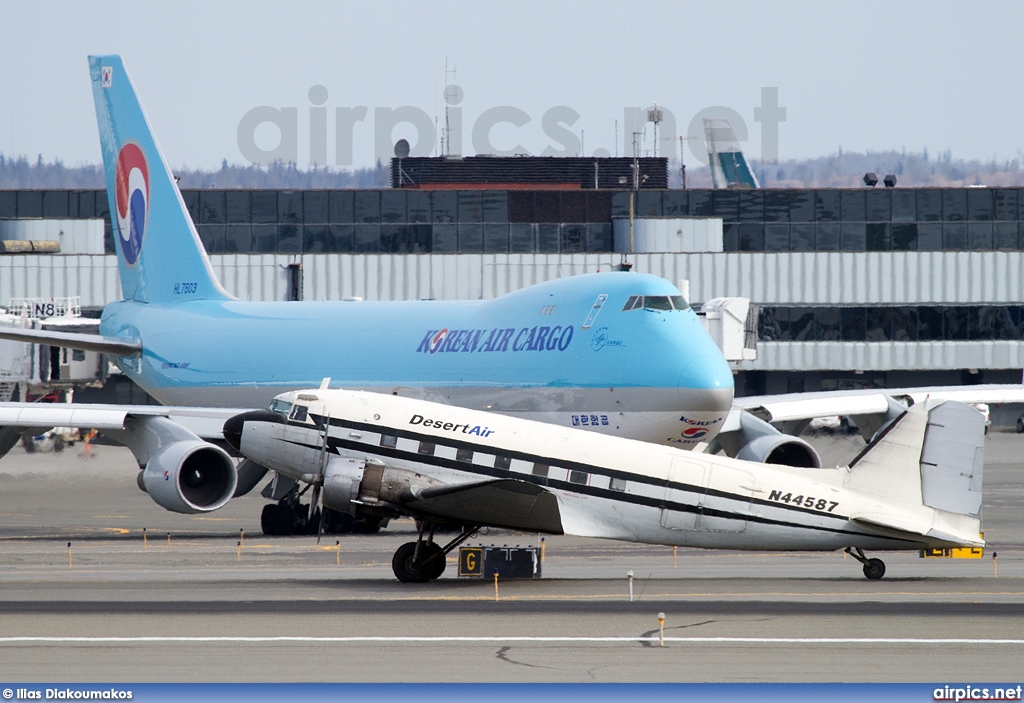 N44587, Douglas C-47A Skytrain, Desert Air