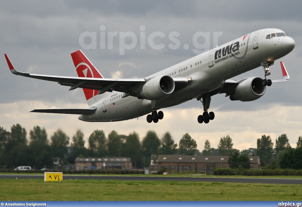 N545US, Boeing 757-200, Northwest Airlines