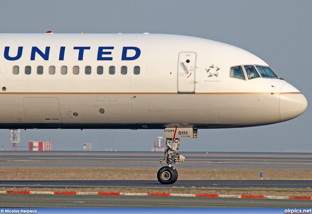 N57111, Boeing 757-200, United Airlines