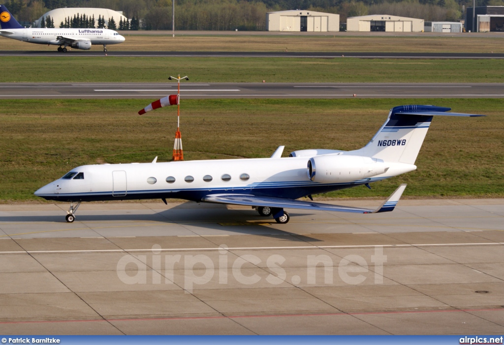 N608WB, Gulfstream V, Untitled