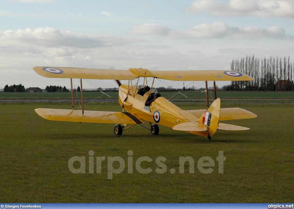 N6537, De Havilland DH-82A Tiger Moth II, Private