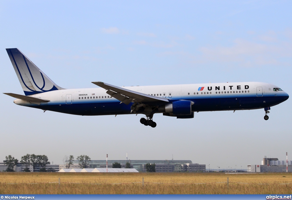 N660UA, Boeing 767-300ER, United Airlines