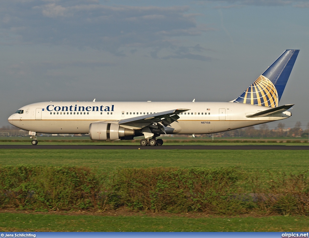 N67158, Boeing 767-200ER, Continental Airlines
