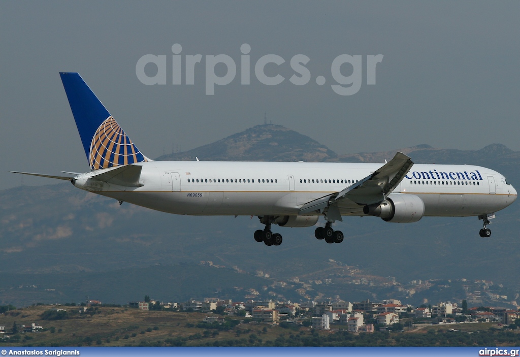 N69059, Boeing 767-400ER, Continental Airlines