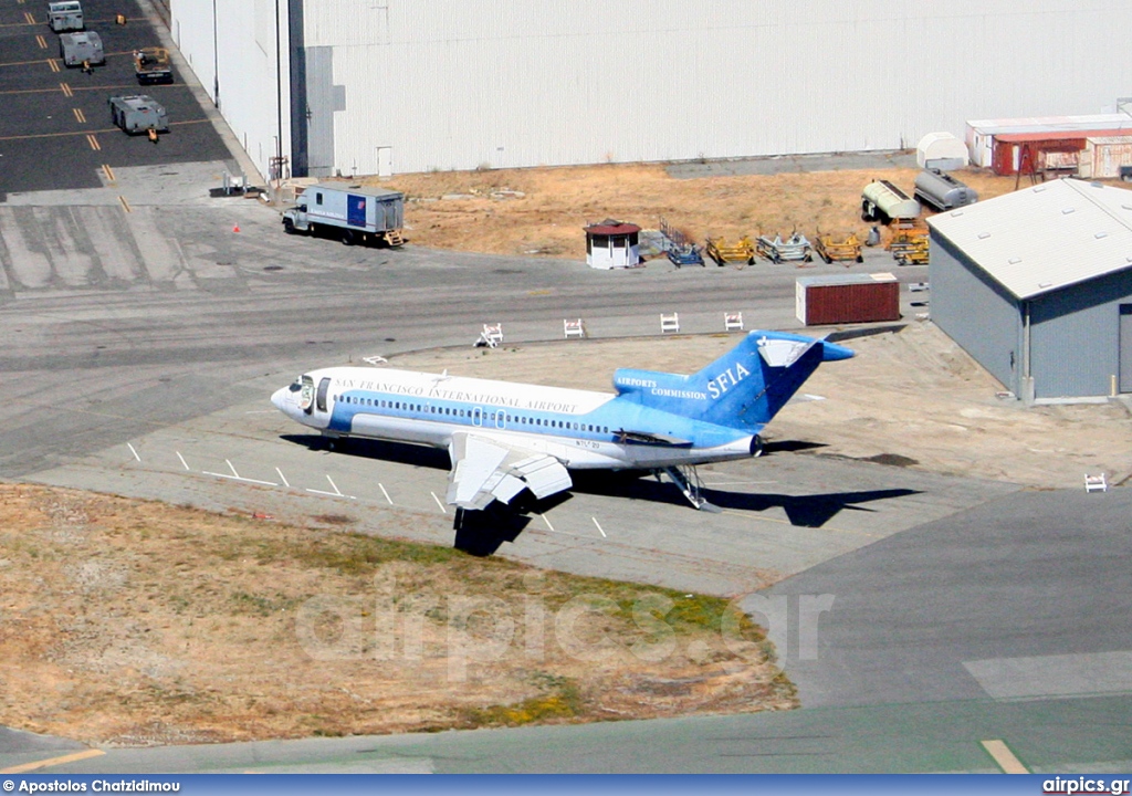 N7002U, Boeing 727-100, Untitled