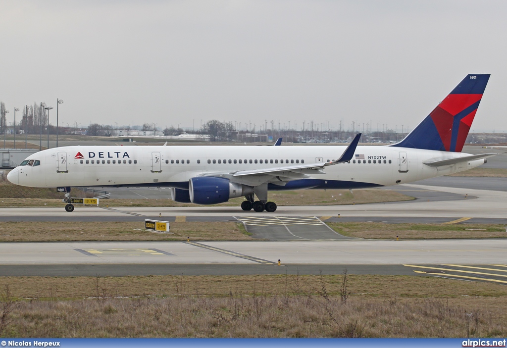 N702TW, Boeing 757-200, Delta Air Lines