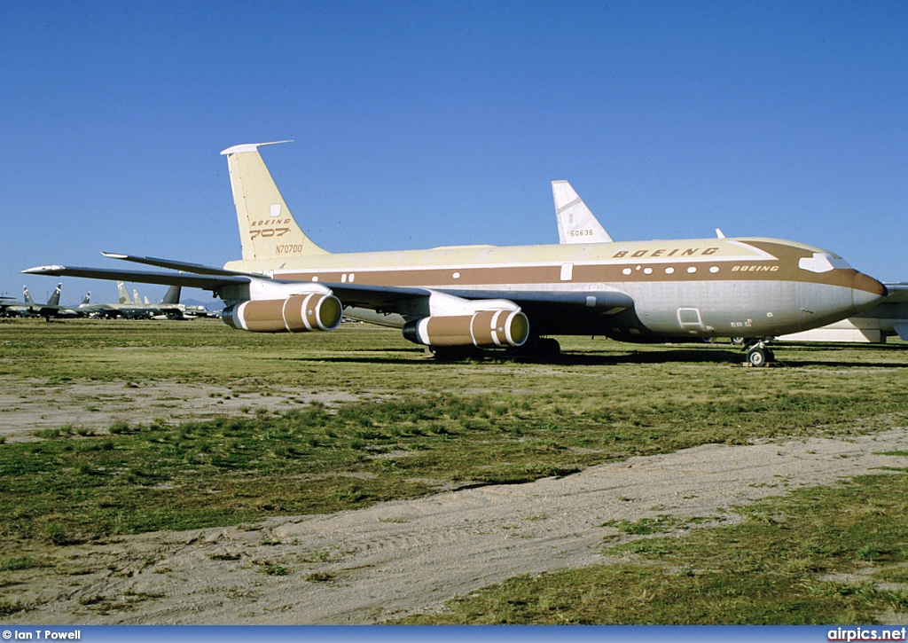 N70700, Boeing 367-80, Boeing