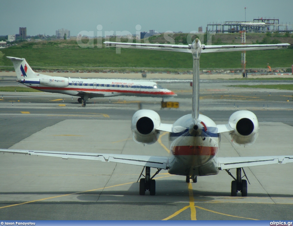 N737MW, Embraer ERJ-135LR, American Eagle