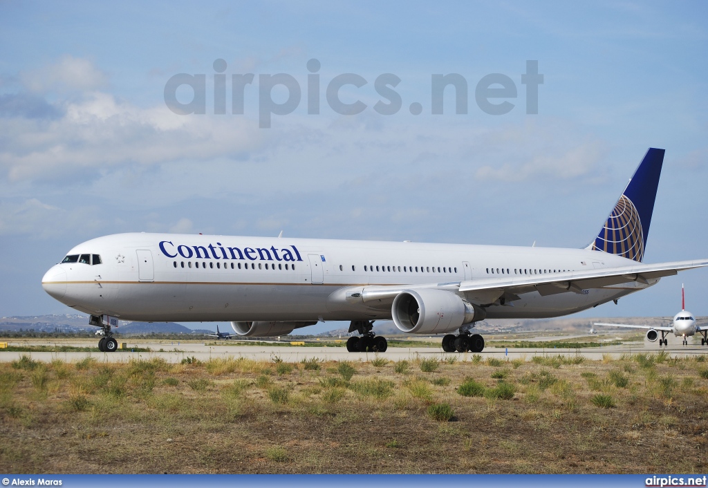 N76055, Boeing 767-400ER, Continental Airlines