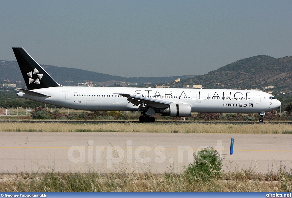 N76055, Boeing 767-400ER, United Airlines