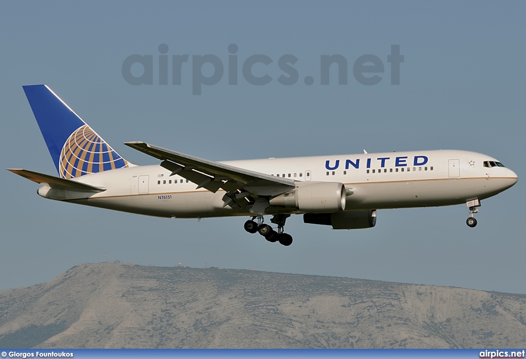 N76151, Boeing 767-200ER, United Airlines