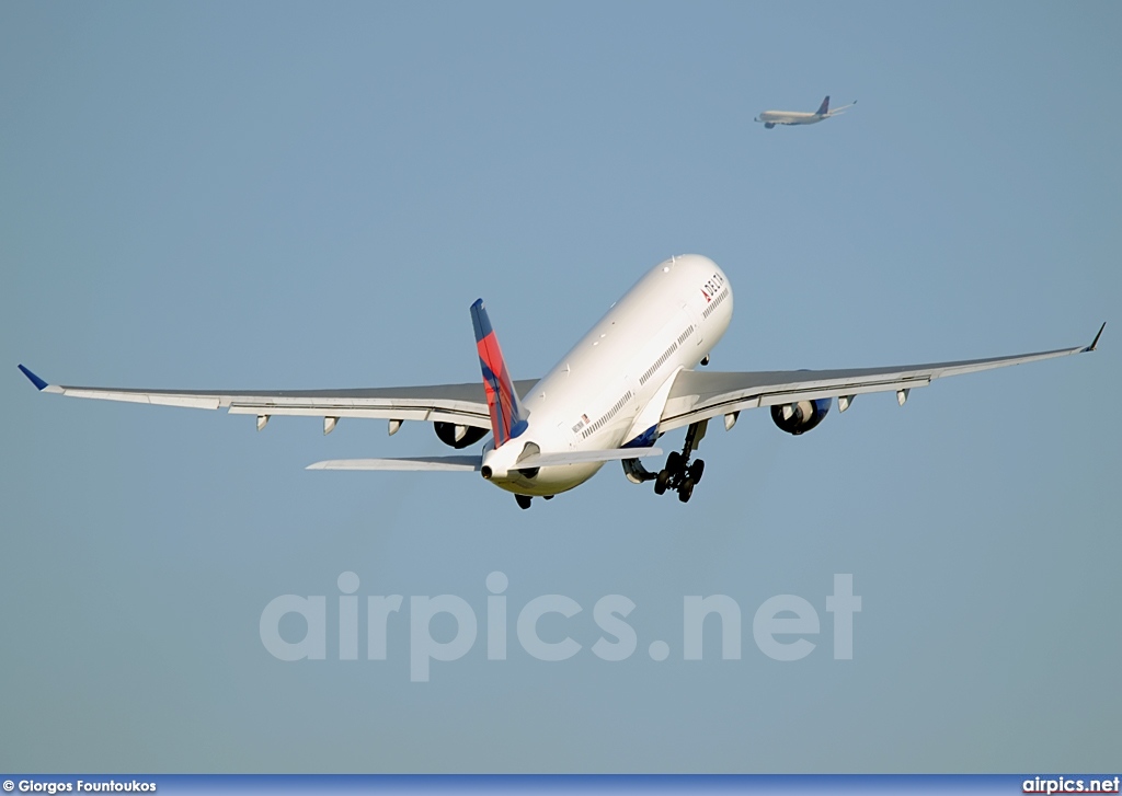 N801NW, Airbus A330-300, Delta Air Lines