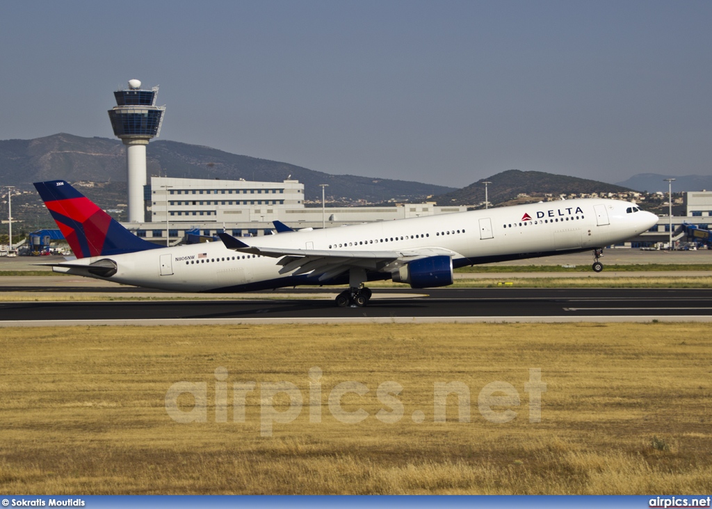 N806NW, Airbus A330-300, Delta Air Lines
