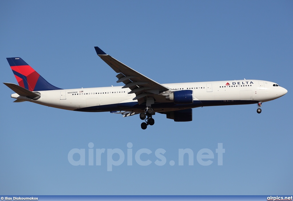 N809NW, Airbus A330-300, Delta Air Lines