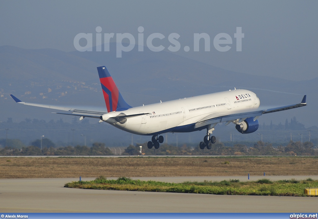 N811NW, Airbus A330-300, Delta Air Lines