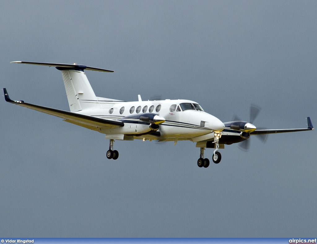 N8134Y, Beechcraft B200GT King Air, Private