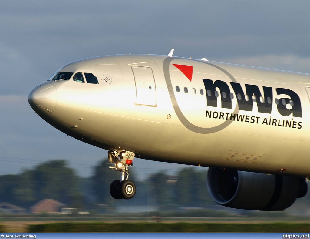 N816NW, Airbus A330-300, Northwest Airlines