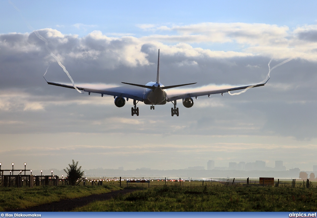 N818NW, Airbus A330-300, Delta Air Lines