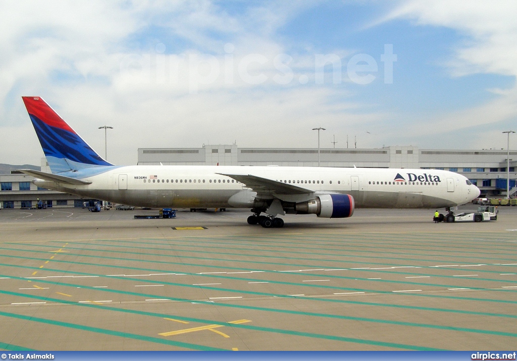 N836MH, Boeing 767-400ER, Delta Air Lines