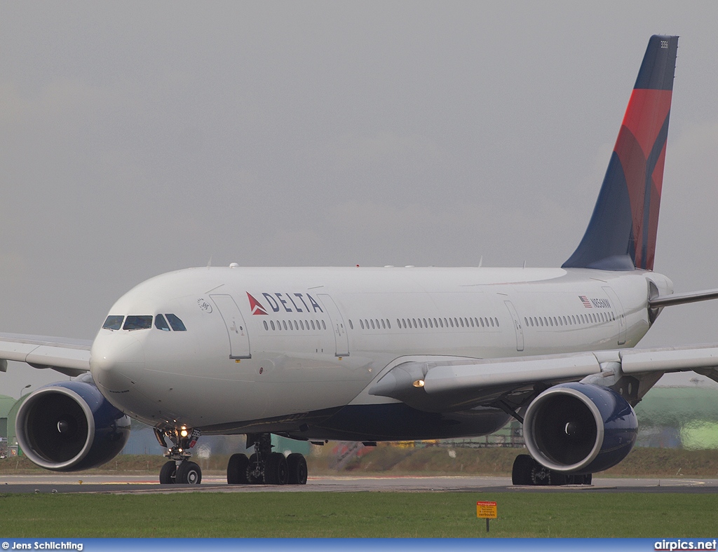 N859NW, Airbus A330-200, Northwest Airlines