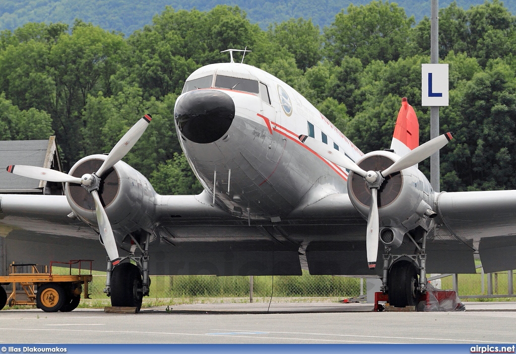 N86U, Douglas C-47A Skytrain, Austrian Airlines (First DC-3 Dakota Club)