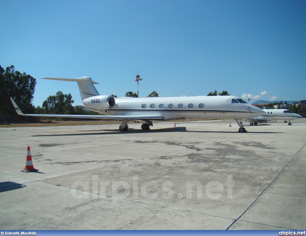 N88D, Gulfstream V, Private